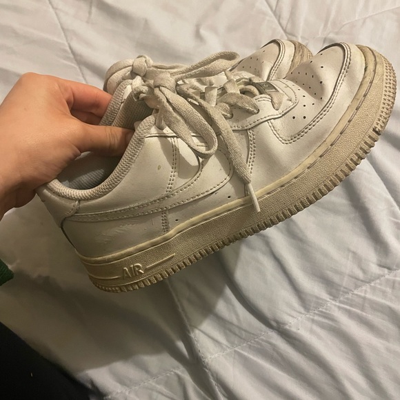 nike air forces - Picture 3 of 3